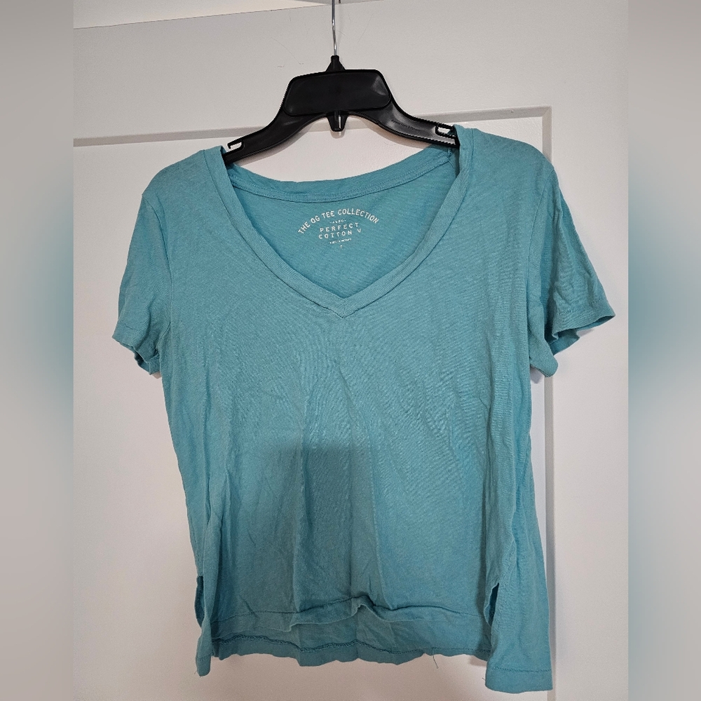 Aeropostal OG tee V neck size:Small